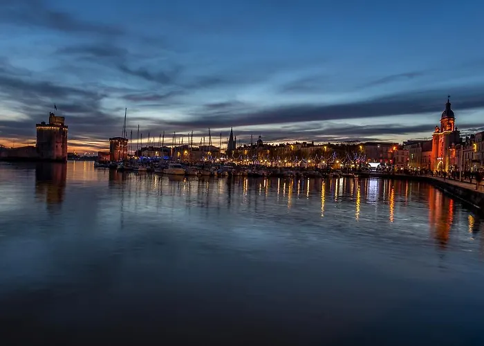 فندق مبيت وإفطار Chambres D'hotes Le Clos De Landrais